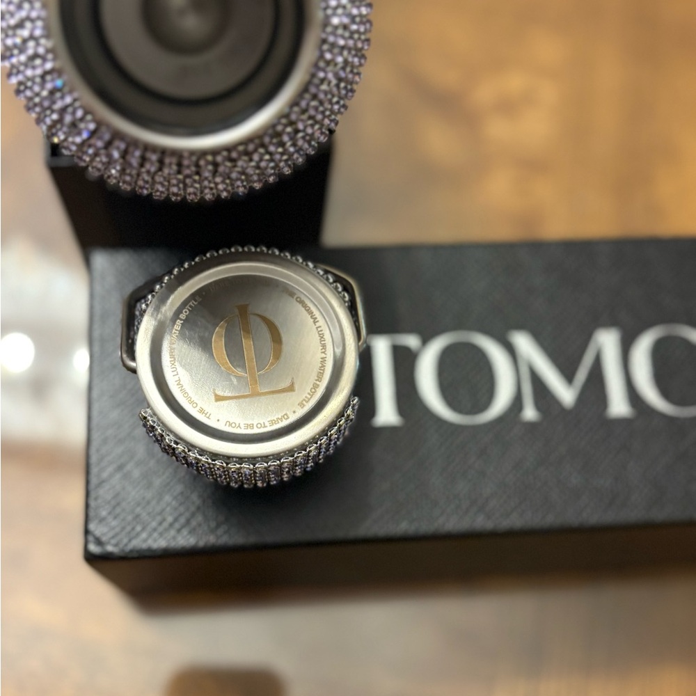 TOMO Silver Rhinestone Water Bottle - Picture 3 of 3